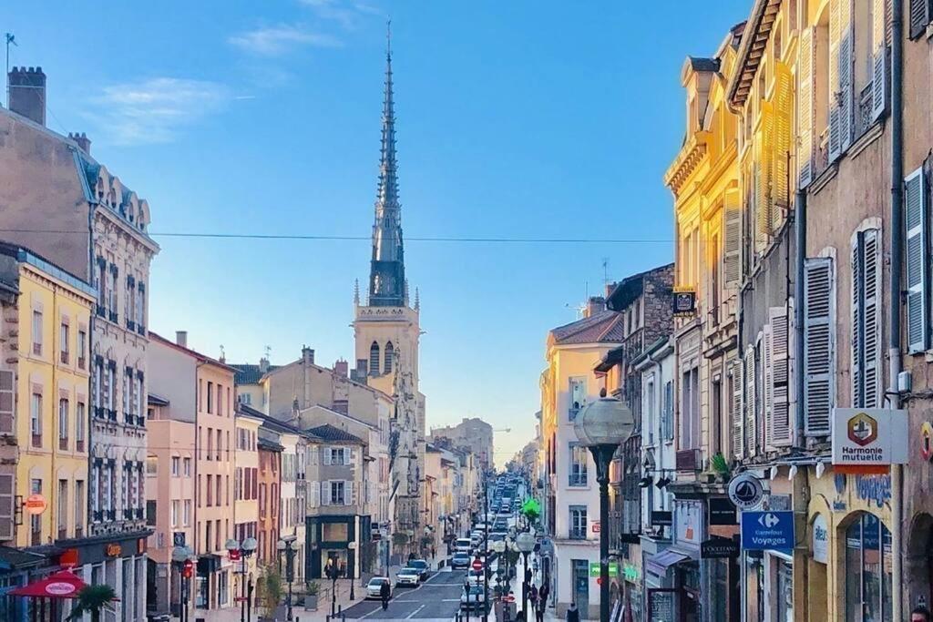T2 Tout Equipe Au Beau Milieu Du Centre Historique Appartement Villefranche-sur-Saône Buitenkant foto